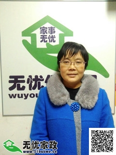 DƬ